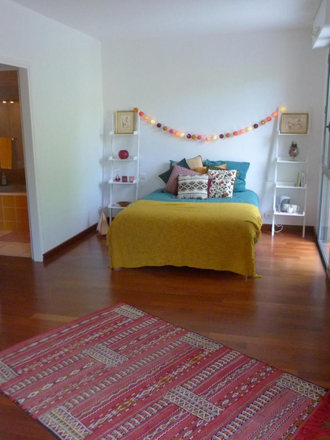 Bed and Breakfast La Desirade Salles-la-Source Esterno foto