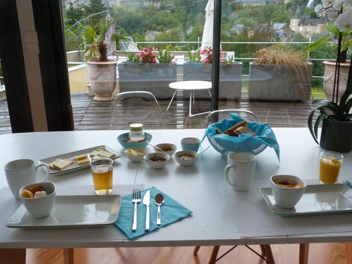 Bed and Breakfast La Desirade Salles-la-Source Esterno foto