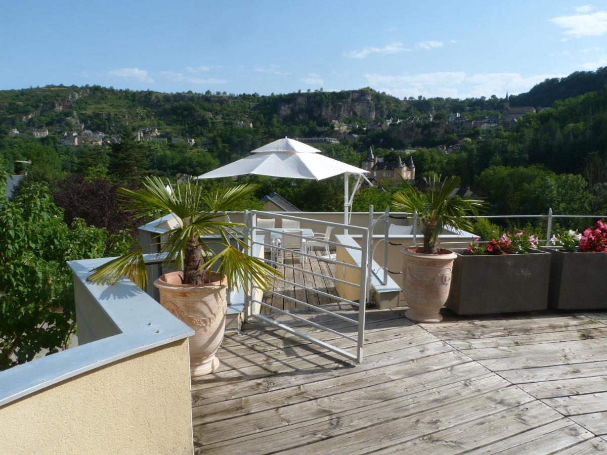 Bed and Breakfast La Desirade Salles-la-Source Esterno foto